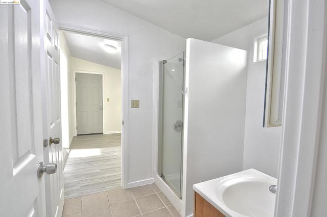 Image 18 of 27 For 3521 Midvale Ave