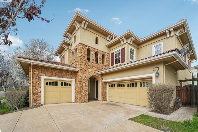 632 S Comunidad Street, Mountain House CA: https://media.crmls.org/mediaz/5964afb4-7039-40a0-b2df-539ef73d97ea.jpg