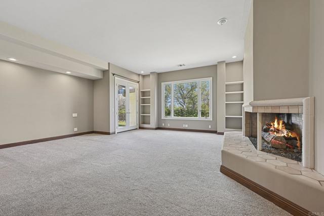 431 Flores de Oro, Rancho Santa Fe CA: https://media.crmls.org/mediaz/5964e554-9b74-49fb-aa6c-9760425d1334.jpg