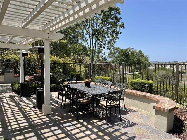 Detail Gallery Image 3 of 16 For 7941 Corte Domingo, Carlsbad,  CA 92009 - 4 Beds | 4/1 Baths