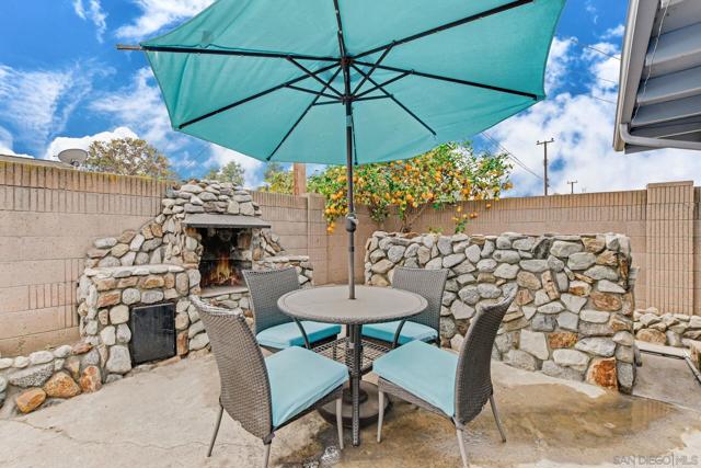 11518 205th St, Lakewood CA: https://media.crmls.org/mediaz/59676ab1-01cc-4c7c-a44f-dc28f6680d01.jpg