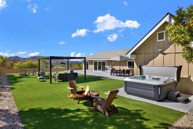 17351 Saint Andrews Dr, Poway CA: https://media.crmls.org/mediaz/59680476-f6c5-4ba2-95d1-28e82bbdaf85.jpg