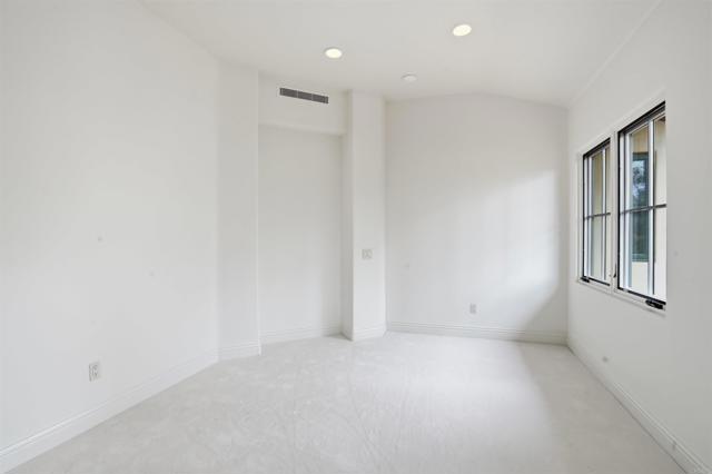 Image 26 of 67 For 7206 Aviara Drive