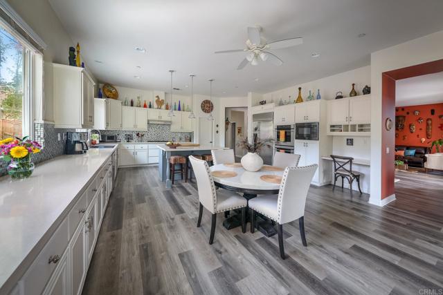 Detail Gallery Image 6 of 42 For 14212 Pebble Beach Way, Valley Center,  CA 92082 - 4 Beds | 3/1 Baths