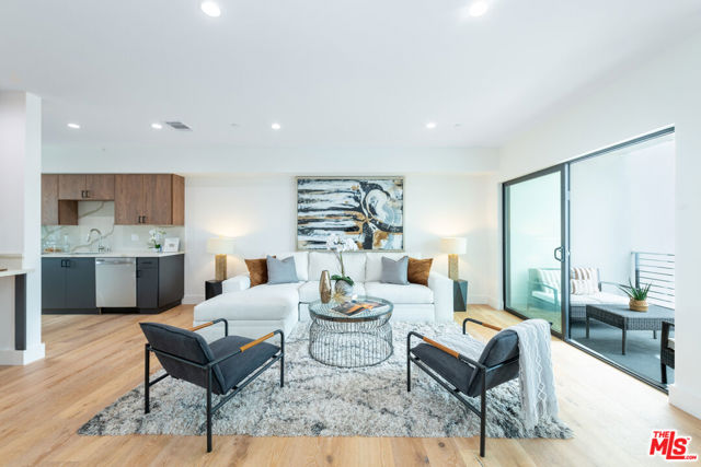 Photo of 12511 Califa Avenue, Valley Glen, CA 91607