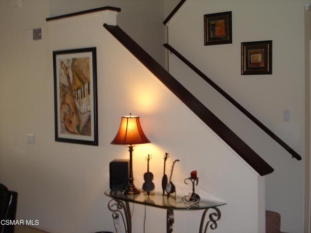 15503 Dracena Avenue, Moorpark CA: https://media.crmls.org/mediaz/596abea5-0f93-4cf7-8184-60d0ba52393b.jpg