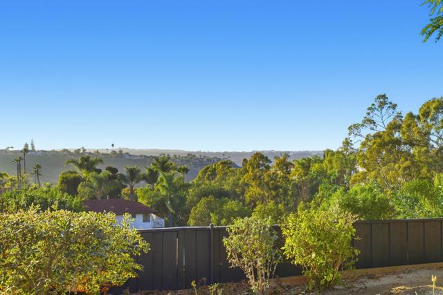 Detail Gallery Image 12 of 54 For 2830 Esturion Pl, Carlsbad,  CA 92009 - 4 Beds | 2/1 Baths