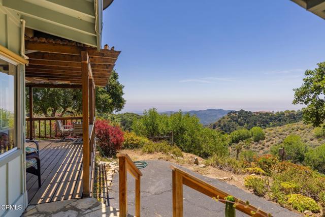 7450 Sulphur Mountain Road Road, Ojai CA: https://media.crmls.org/mediaz/596b6d3b-cc49-427c-966d-cc2d9db987e9.jpg