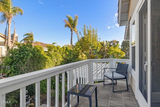 2106 Fox Den Court, Oxnard CA: https://media.crmls.org/mediaz/596c0181-827a-43bc-a74b-97245522446b.jpg