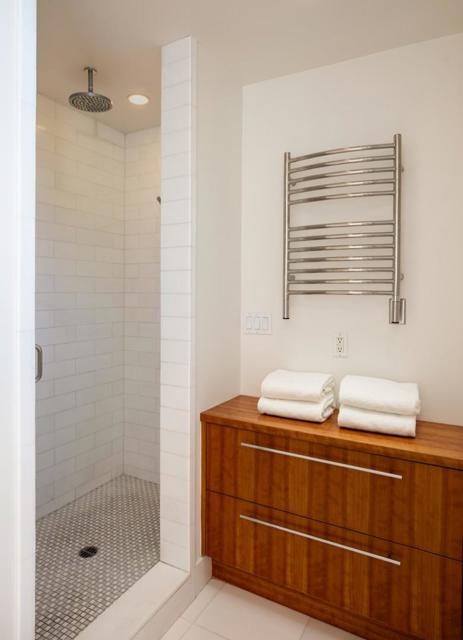 331 Arlington Road, Redwood City CA: https://media.crmls.org/mediaz/596c0632-c704-4ec7-aa5c-e6162fef8c76.jpg