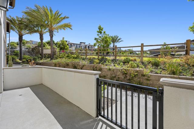 Detail Gallery Image 5 of 36 For 1847 Mesquite Way, Oceanside,  CA 92056 - 4 Beds | 3/1 Baths