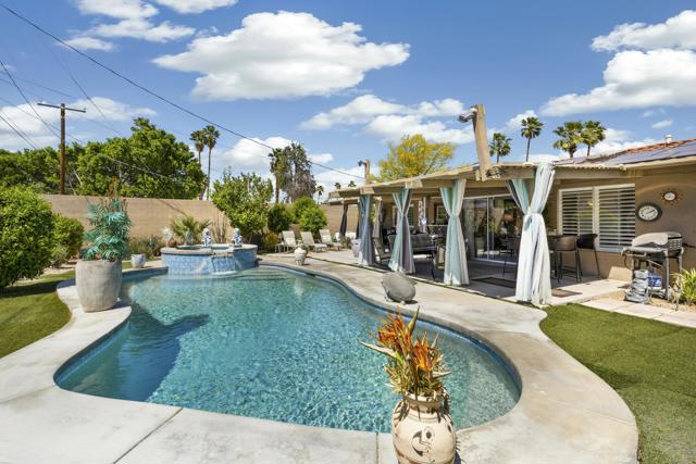 37369 Bankside Drive, Cathedral City CA: https://media.crmls.org/mediaz/596d2c6a-fe38-4eea-97d6-e7a177289c1a.jpg