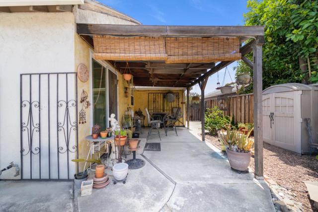 2280 Zoria Circle, San Jose CA: https://media.crmls.org/mediaz/596dd873-996c-4830-9bbe-23c811bbd484.jpg