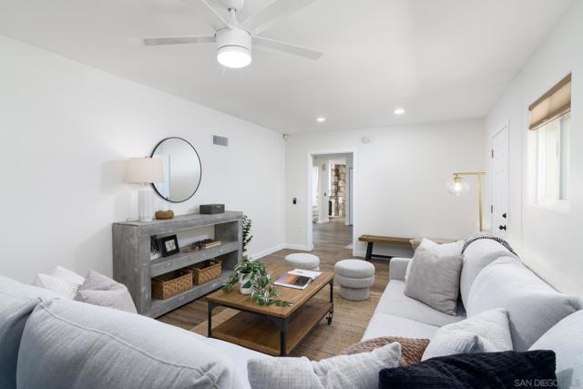 5805 Laramie Way, San Diego CA: https://media.crmls.org/mediaz/596dda97-5de5-4285-82c2-293ed357823f.jpg