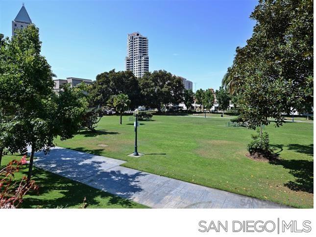 750 State St - photo 2