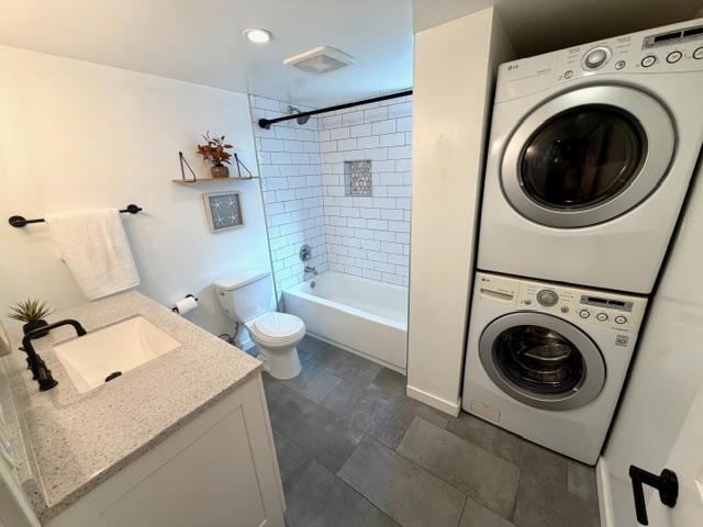 908 Bancroft Ave, Half Moon Bay CA: https://media.crmls.org/mediaz/5970040f-cd5b-4630-81d9-6c7ec6f3bbf0.jpg