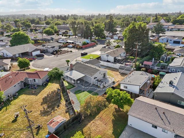 4273 Glazier Court, Concord CA: https://media.crmls.org/mediaz/59704842-704d-4a0a-9db7-1857743b09a8.jpg