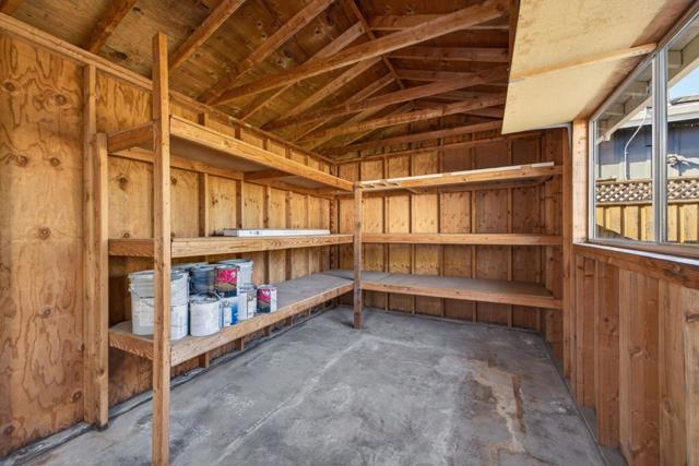 2169 Yorkshire Way, Mountain View CA: https://media.crmls.org/mediaz/5970ebe8-51d0-4ada-bc4e-5f89f7b50165.jpg