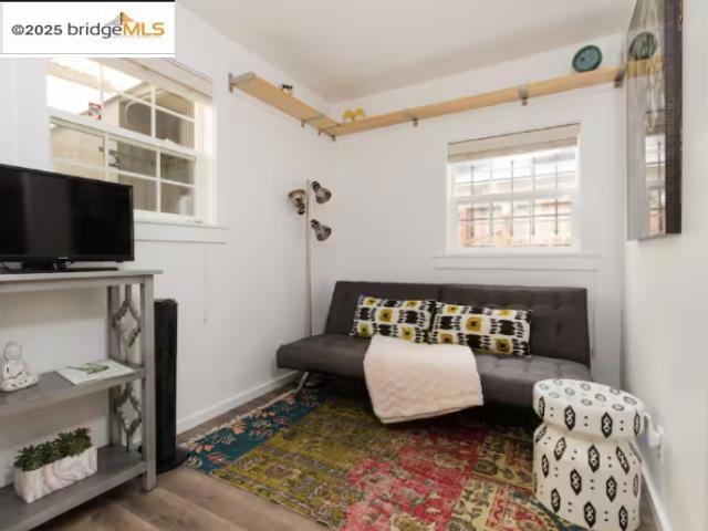 6432 Sunnymere, Oakland CA: https://media.crmls.org/mediaz/59712e00-d424-4bab-91d8-23dfd10d21b8.jpg