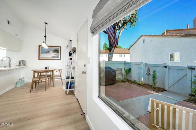 Detail Gallery Image 11 of 47 For 1209 Ramona Dr, Newbury Park,  CA 91320 - 2 Beds | 1/1 Baths