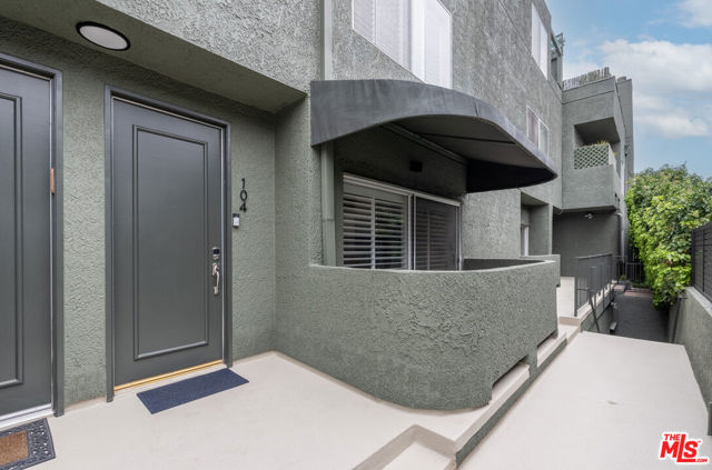14919 Dickens Street, 104 photo 8