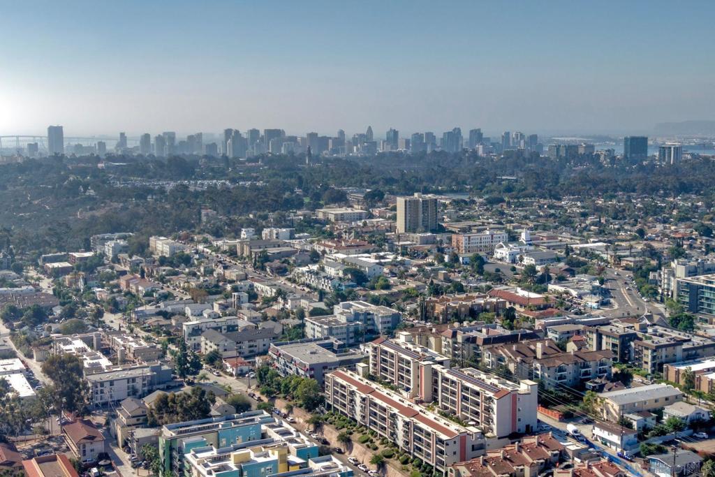 MLS #250043570SD image #30