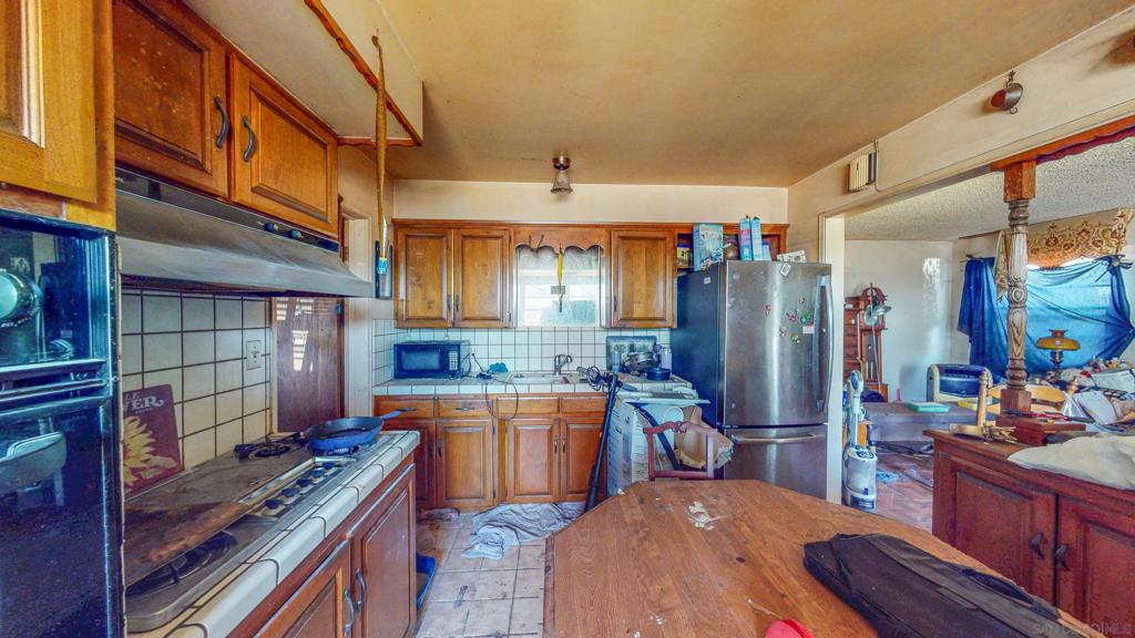 MLS #250022266SD img 14