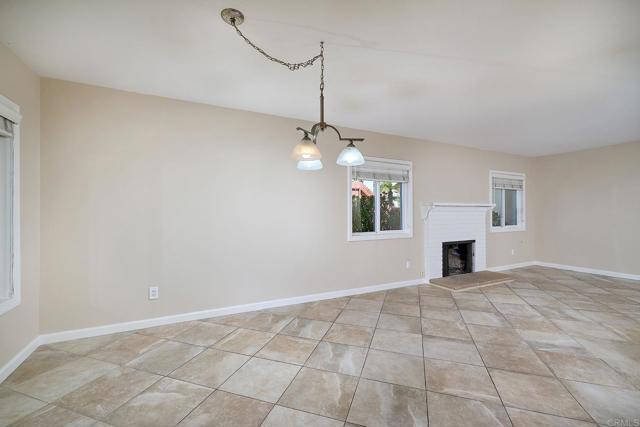 Detail Gallery Image 5 of 26 For 723 Fresca Ct, Solana Beach,  CA 92075 - 3 Beds | 2 Baths