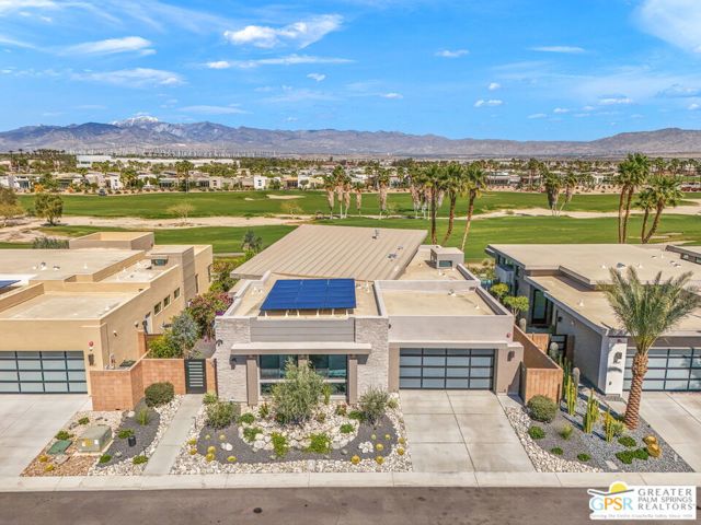 4321 Lumina Way, Palm Springs CA: https://media.crmls.org/mediaz/5975ab61-599a-422c-a3b7-802ce7f6439b.jpg