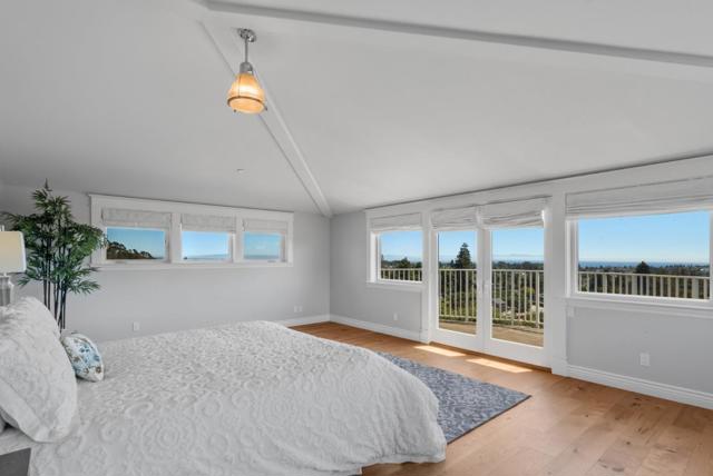 40 S Circle Drive, Santa Cruz CA: https://media.crmls.org/mediaz/5975f3b8-5d20-4e0c-9b61-ee90bfa9a1bc.jpg