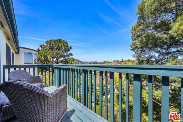 4 Bed Home for Sale in Los Angeles, California