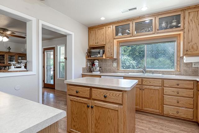 3719 N Hart Road, Modesto CA: https://media.crmls.org/mediaz/5976cc17-82d8-4f2c-9ba1-e7111dfa6940.jpg