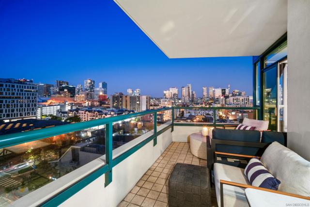 510 1St Ave, San Diego, California 92101, 1 Bedroom Bedrooms, ,2 BathroomsBathrooms,Condominium,For Sale,1St Ave,250016352SD