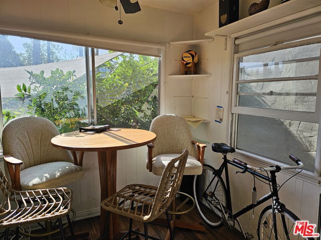 837 Milwood Avenue, Venice CA: https://media.crmls.org/mediaz/5979b83c-ff20-41e5-ac63-59c1e84a0a14.jpg