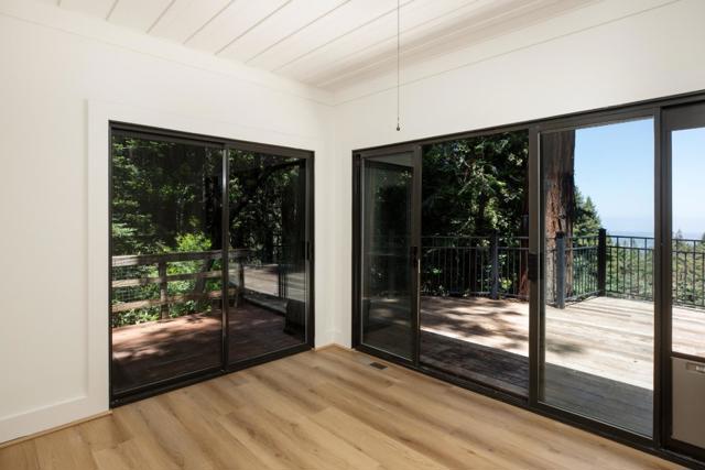 125 Grandview Drive, Woodside CA: https://media.crmls.org/mediaz/597a5fca-82a3-4000-9802-3423911ac6e1.jpg