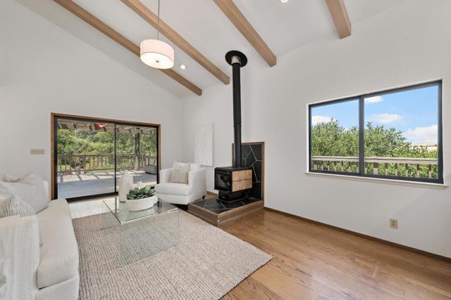 14449 Liddicoat Circle, Los Altos Hills CA: https://media.crmls.org/mediaz/597a981a-3f2e-4377-9945-cac0bf4e6951.jpg