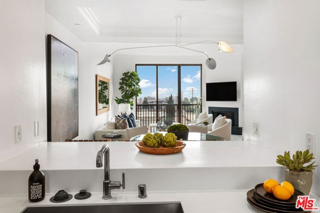 11847 Gorham Avenue, Los Angeles CA: https://media.crmls.org/mediaz/597b25c8-e9fd-4d05-809e-fb08ef562fcd.jpg