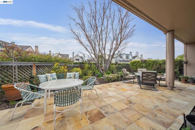 Image 2 of 44 For 9 Regulus Court