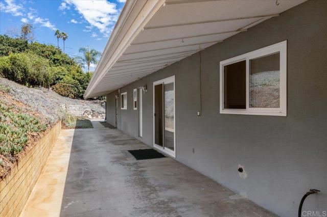 Detail Gallery Image 19 of 45 For 1569 Robyn Rd, Escondido,  CA 92025 - 4 Beds | 2/1 Baths
