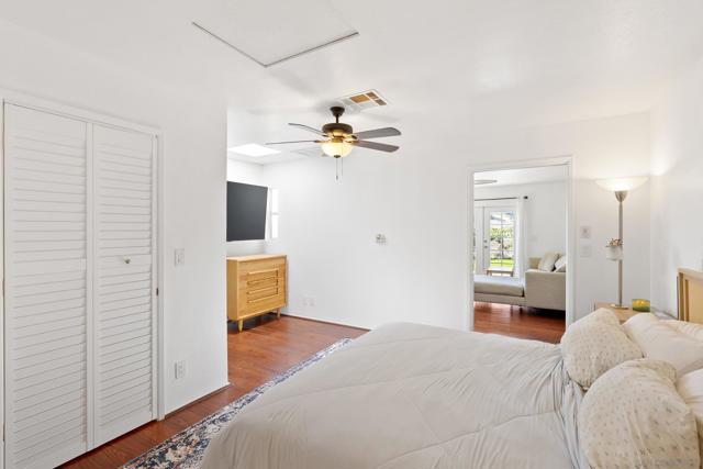 2332 Back Nine St, Oceanside CA: https://media.crmls.org/mediaz/597d51dd-b3ae-4f90-a2ea-cac8a6f4dfd7.jpg