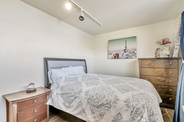 71 Taylor Pl, Bethel Island CA: https://media.crmls.org/mediaz/597d7844-a29a-4969-b47c-e54ba4b4a667.jpg