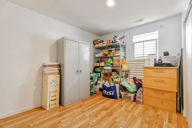 351 S 23rd Street, San Jose CA: https://media.crmls.org/mediaz/597d911d-c0cf-4cf6-85ee-7a908145490d.jpg