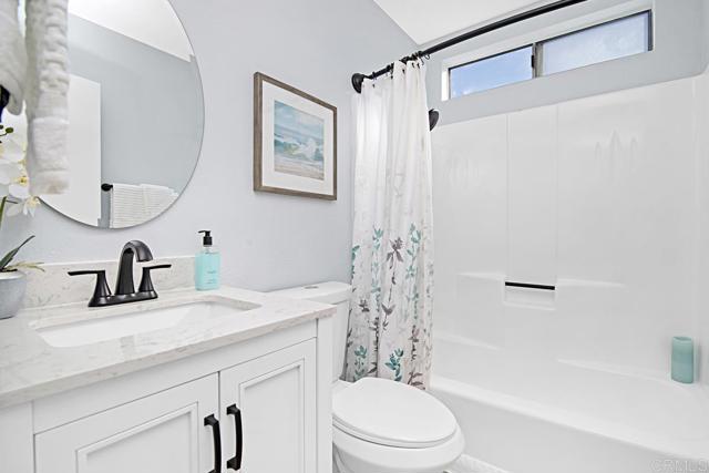 Detail Gallery Image 18 of 31 For 1514 Rolling Hills Dr, Oceanside,  CA 92056 - 2 Beds | 1/1 Baths