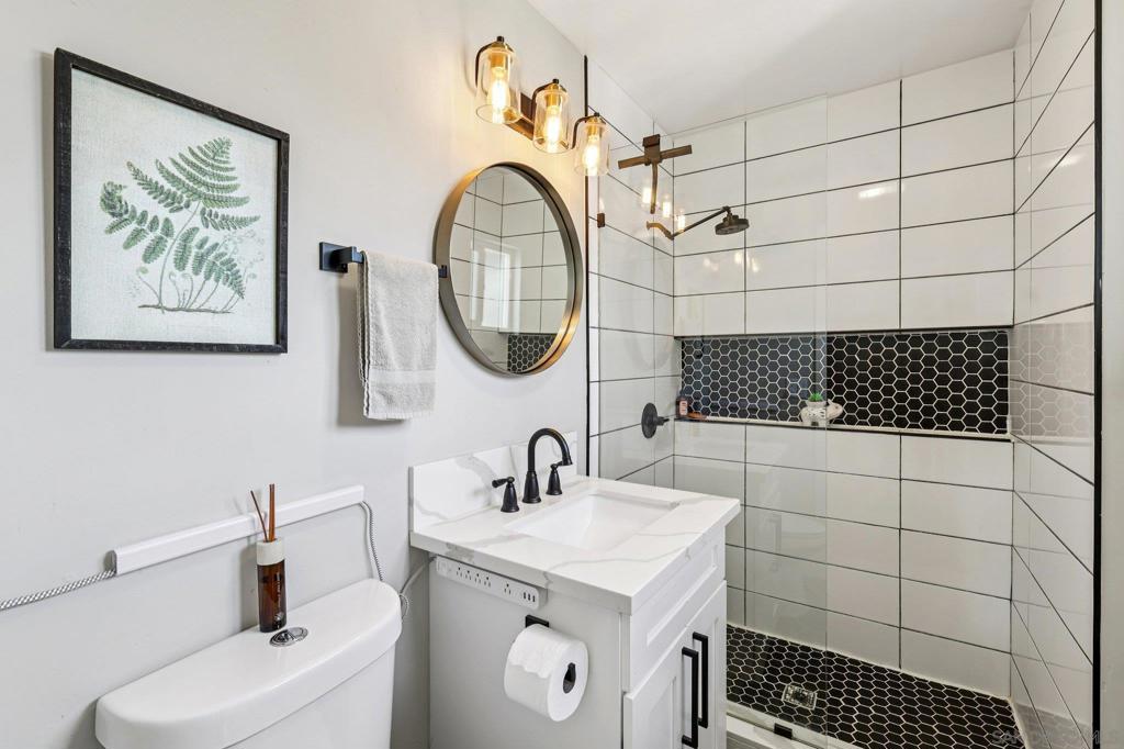 MLS #250045034SD image #24