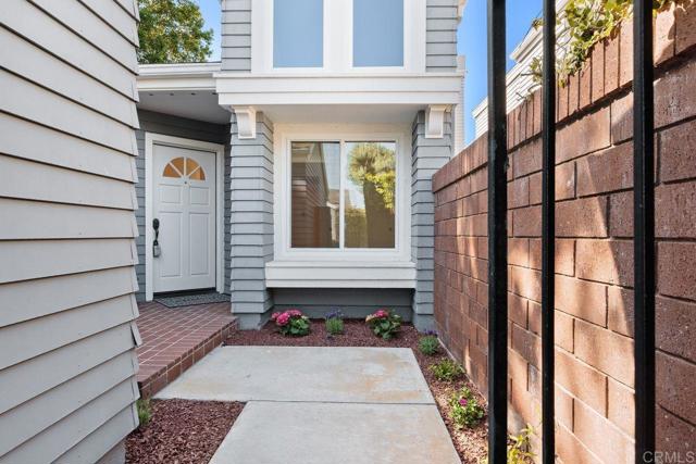 814 Okra Court, Carlsbad CA: https://media.crmls.org/mediaz/597f4611-4f22-45fc-8e92-9457c74def04.jpg