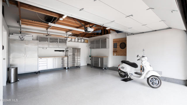 1635 Swansea Place, Westlake Village CA: https://media.crmls.org/mediaz/597f9c55-0f57-4bc5-a72e-11374cbc1930.jpg