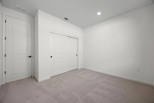 1911 Hydrangea Dr, Hollister CA: https://media.crmls.org/mediaz/597f9cb4-4023-4f6f-b205-c0037d430c51.jpg