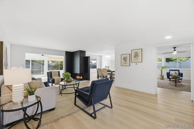 Detail Gallery Image 9 of 37 For 12209 Casero Pl, San Diego,  CA 92128 - 2 Beds | 2 Baths