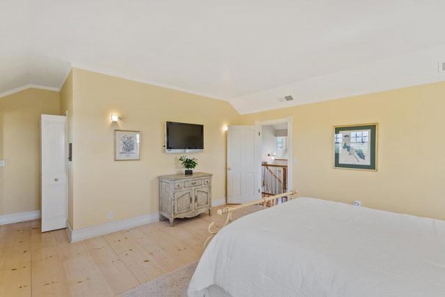 180 Dicicco Terrace, Watsonville CA: https://media.crmls.org/mediaz/5980766d-7afd-47bc-bb10-e17ee7b489ca.jpg