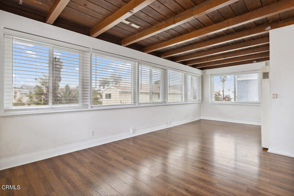 MLS #V1-32754 image #21